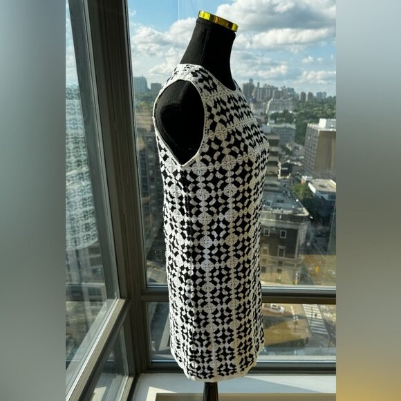🆕 FARM Rio 🧿 NWOT Patch Crochet Black & White Monochrome Mini Dress - Size M - Picture 3 of 16
